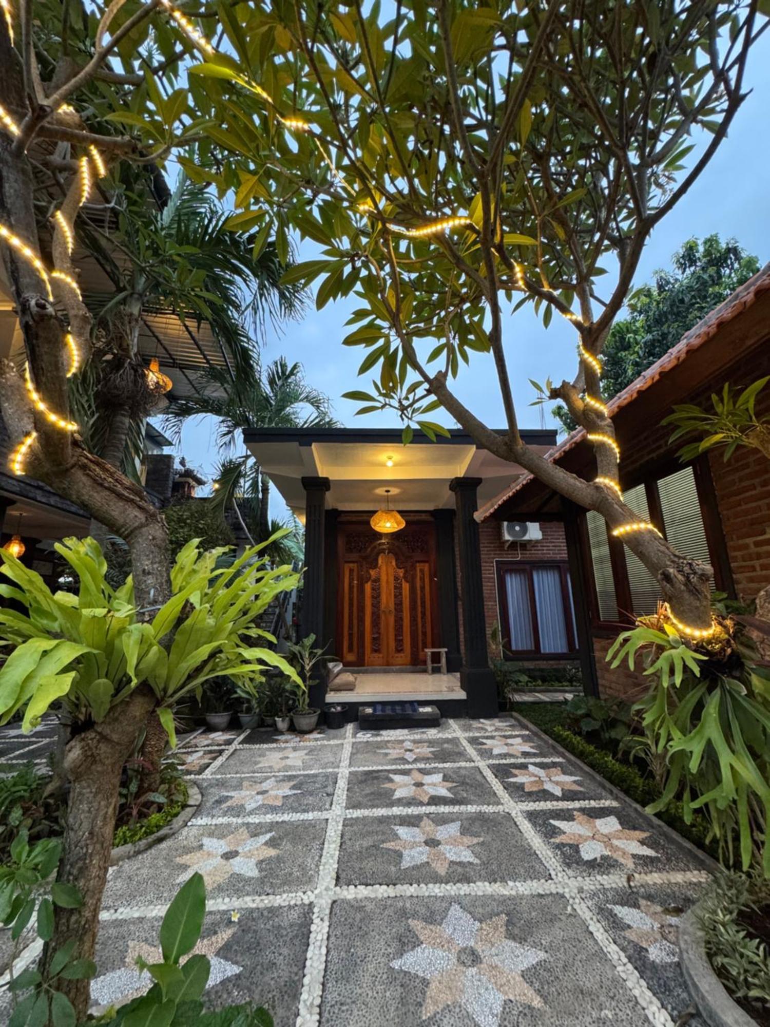 Murni'S House Lovina  Exterior photo